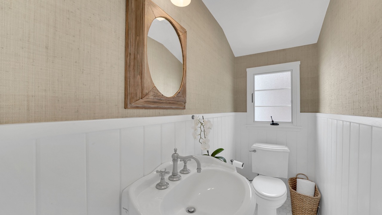 Photo of Bathroom in Corona del Mar