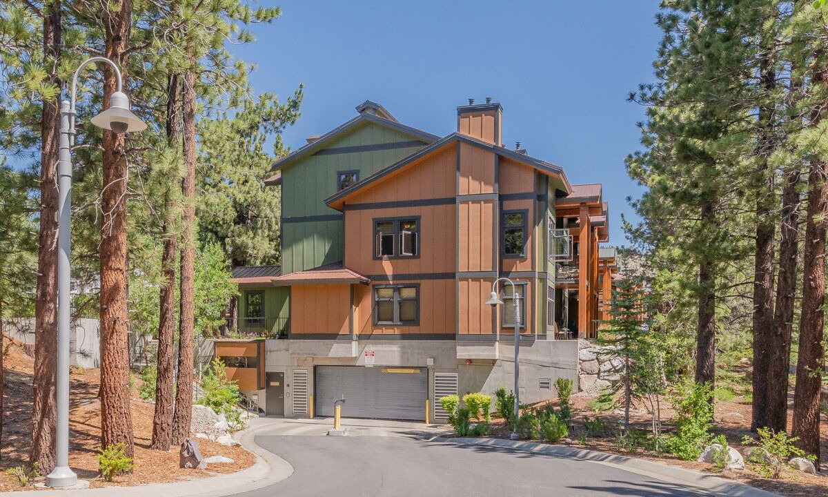 Photo of Outdoor in Mammoth Lakes