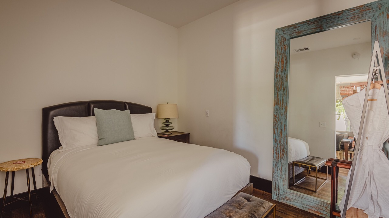 Photo of Bedroom in Downtown