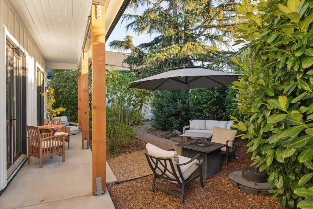 Photo of Patio Balcony in Kenwood