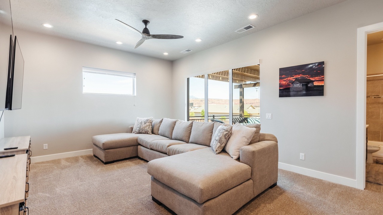 Photo of Livingroom in Ivins
