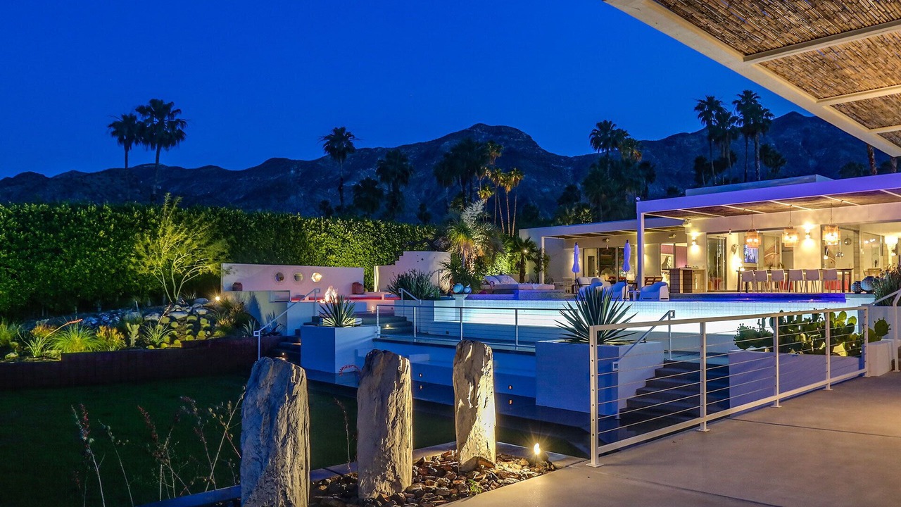 Photo of Patio Balcony in Thunderbird Heights