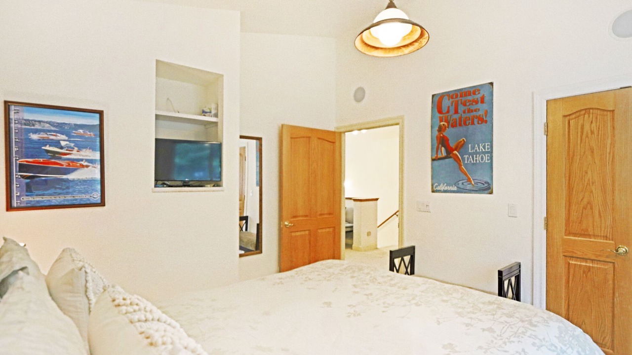 Photo of Bedroom in Tahoe Woods