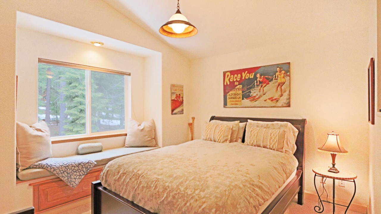 Photo of Bedroom in Tahoe Woods