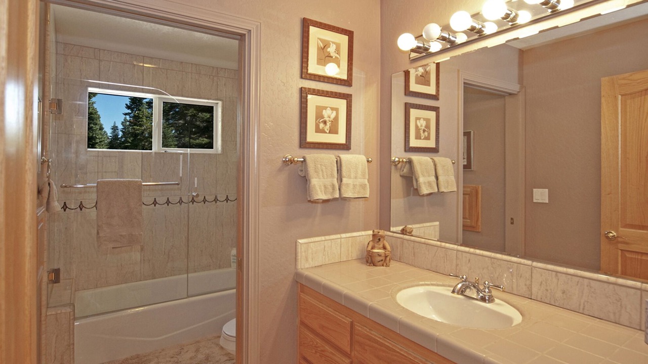 Photo of Bathroom in Tahoe Woods