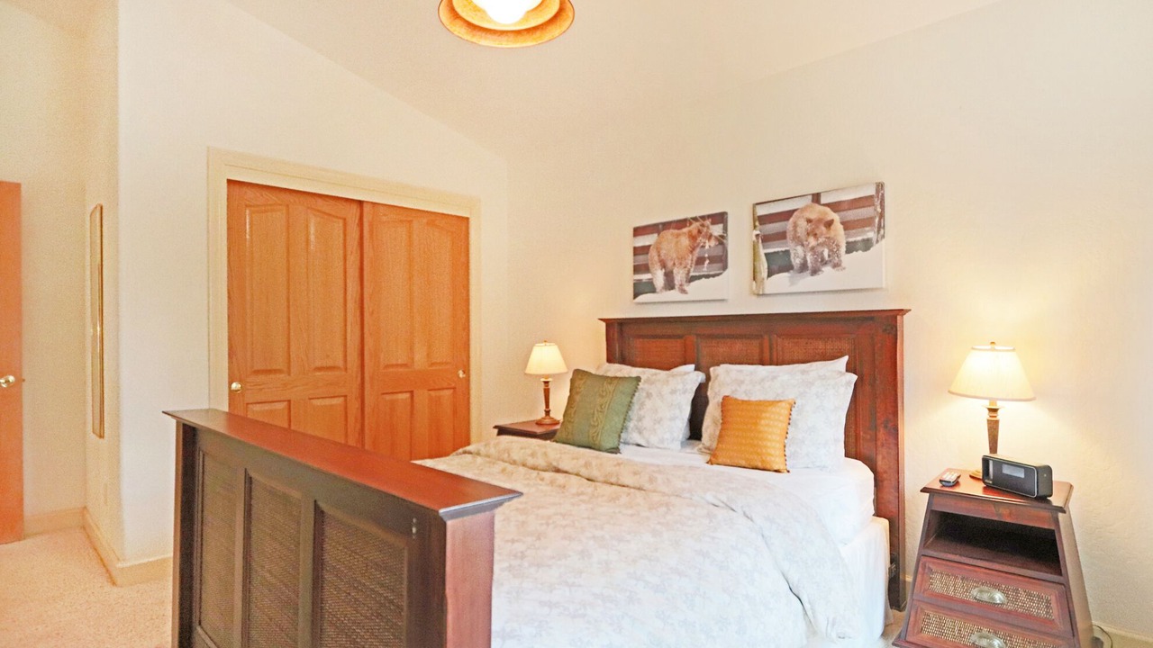 Photo of Bedroom in Tahoe Woods