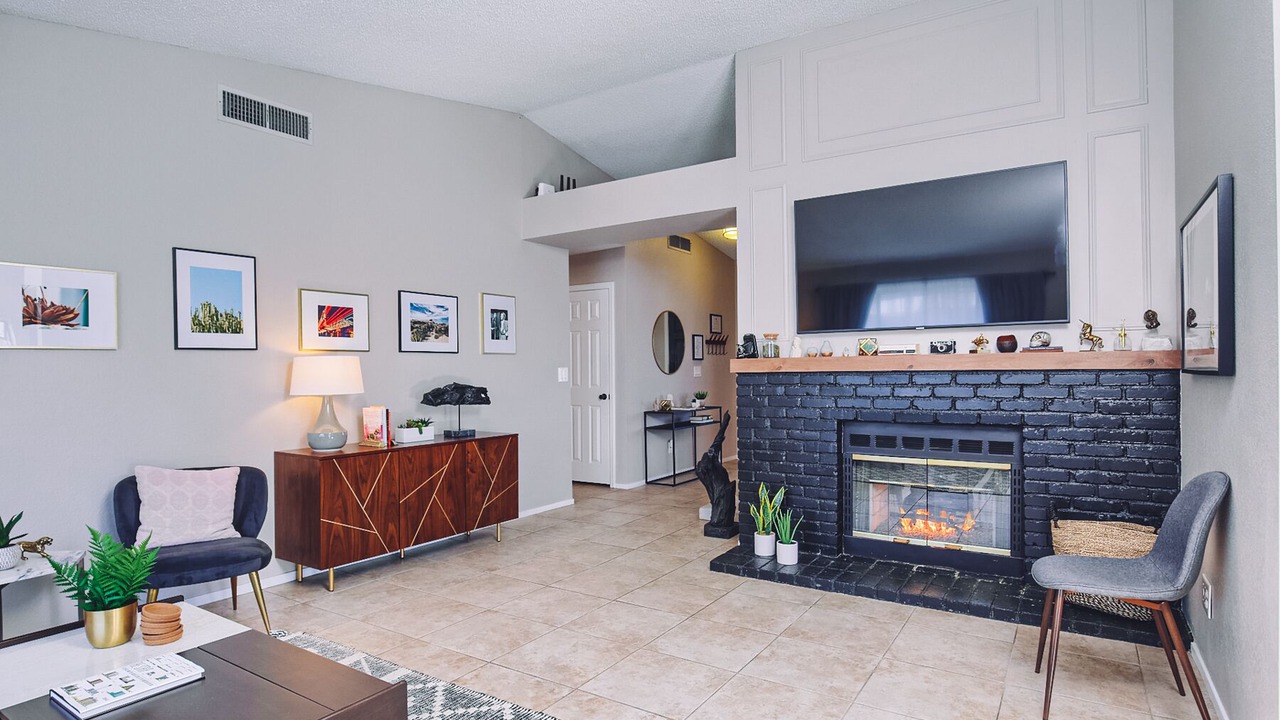 Photo of Livingroom in Green Valley
