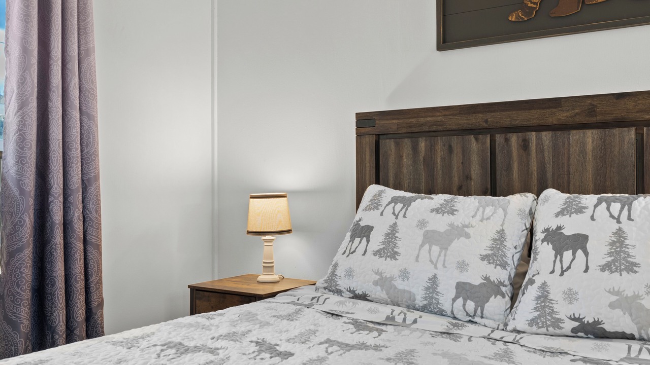 Photo of Bedroom in Walker