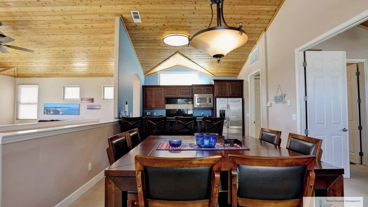 Photo of Livingroom in Downtown