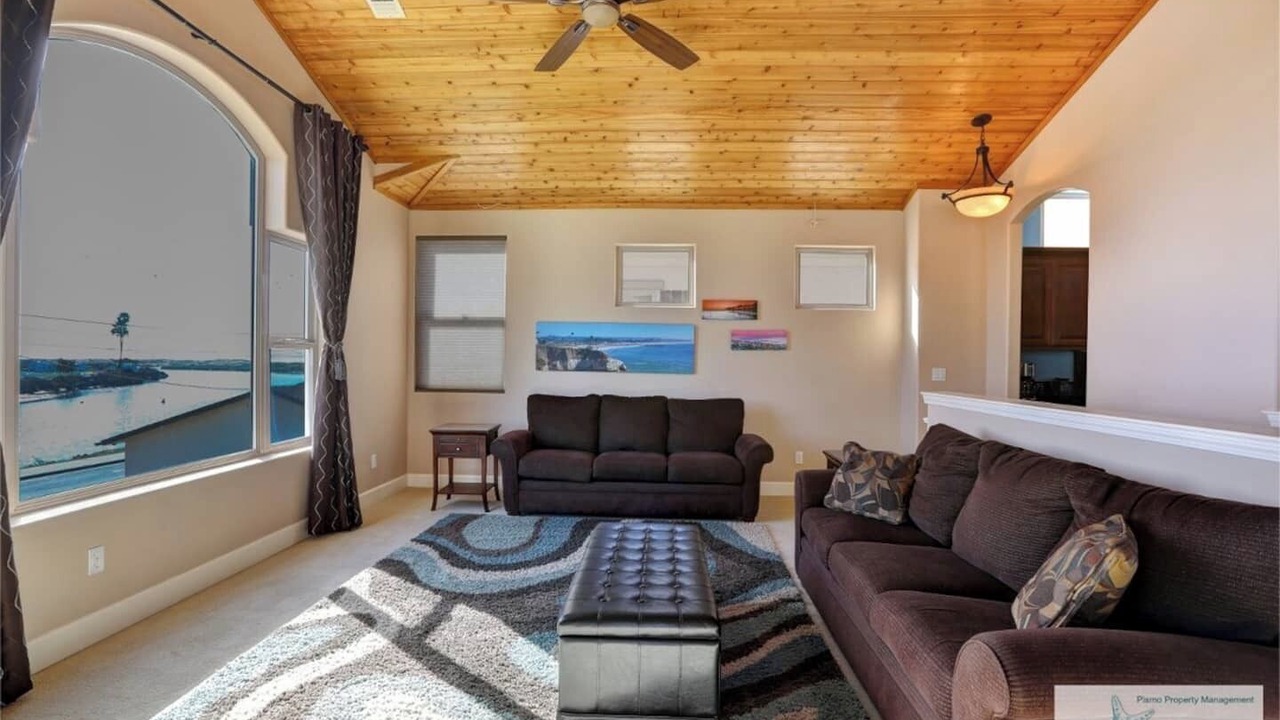 Photo of Bedroom in Downtown