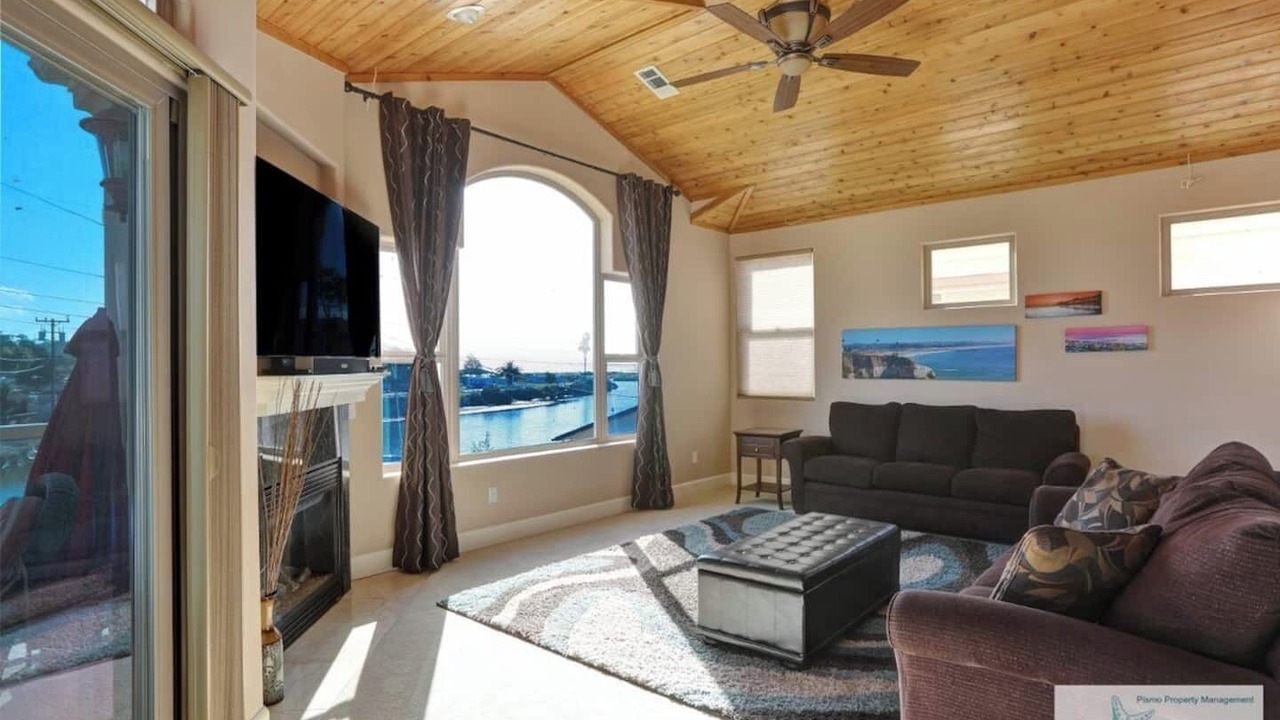 Photo of Bedroom in Downtown