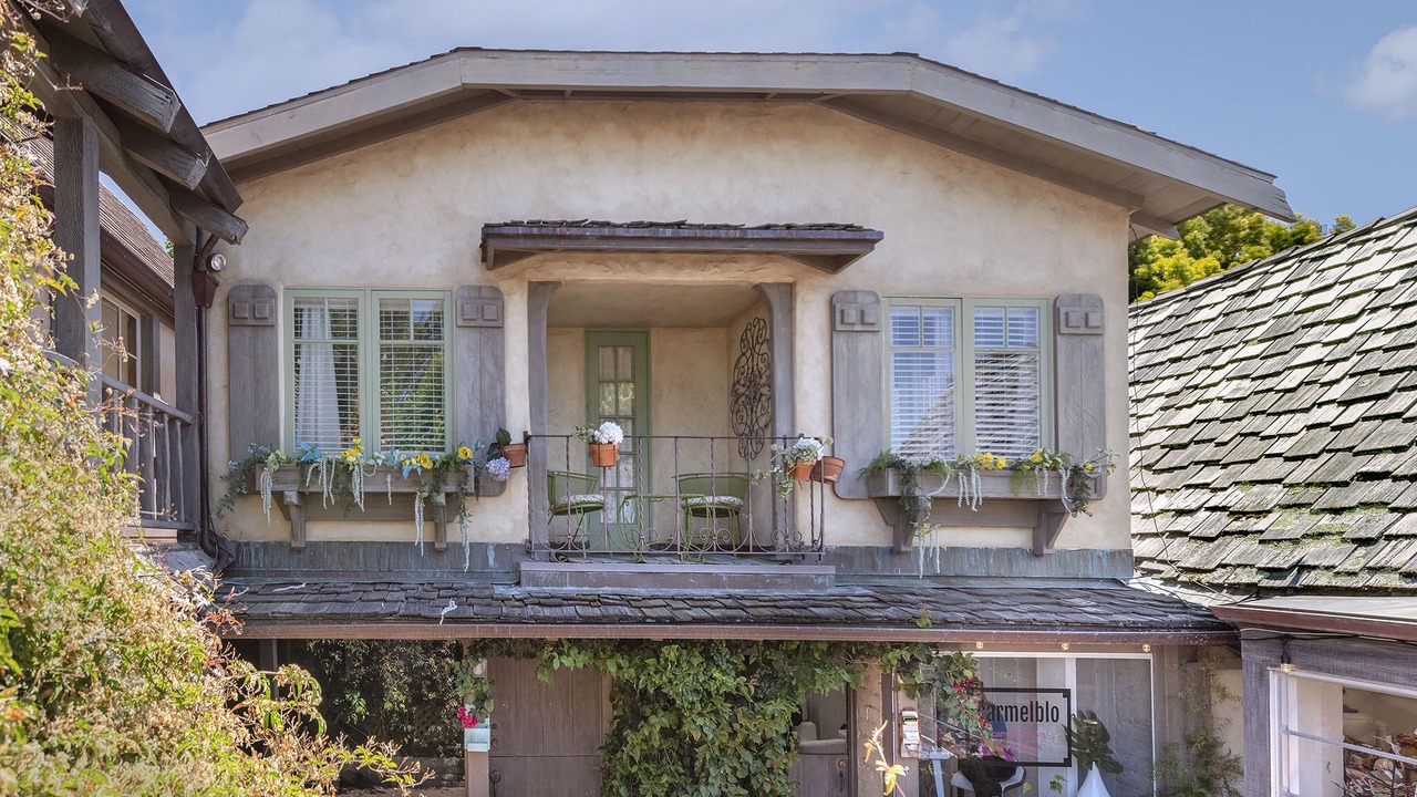 Photo of Patio Balcony in Northwest Carmel