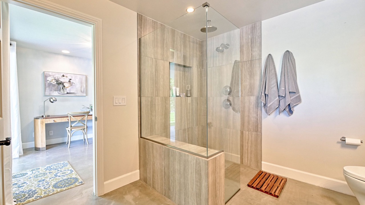 Photo of Bathroom in Magnesia Falls Cove
