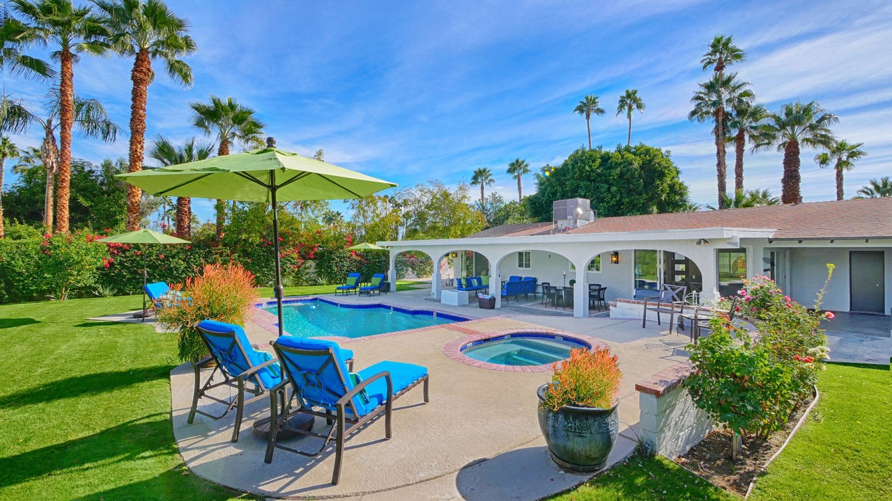 Photo of Outdoor in Magnesia Falls Cove