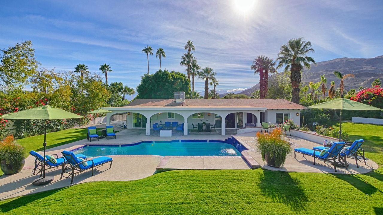 Photo of Outdoor in Magnesia Falls Cove