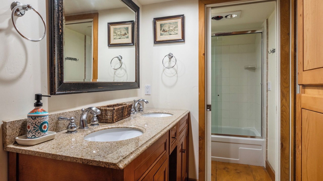 Photo of Bathroom in Mammoth Lakes