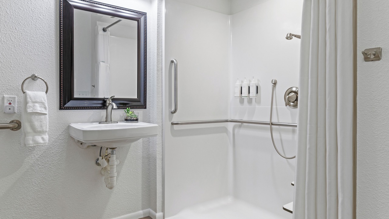 Photo of Bathroom in Lake Havasu City