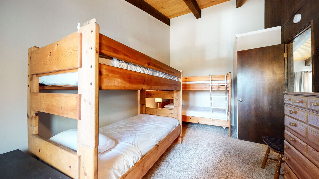 Photo of Bedroom in Mammoth Lakes
