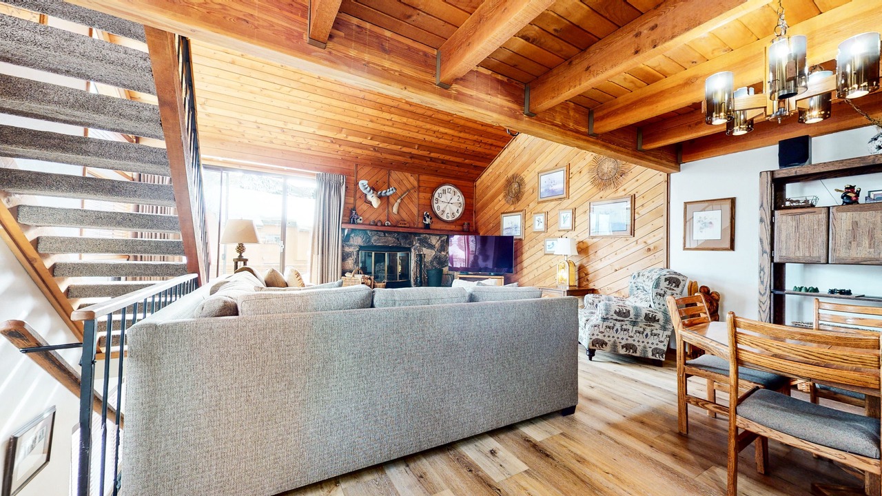 Photo of Livingroom in Mammoth Lakes