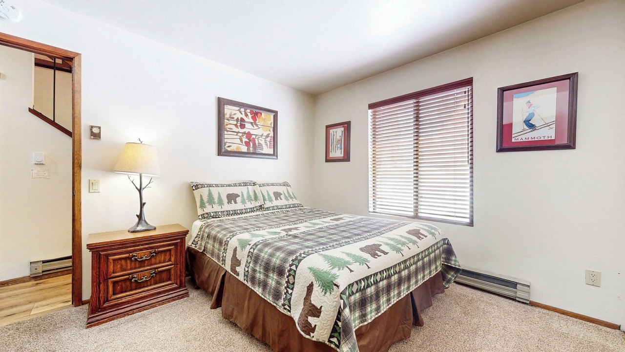 Photo of Bedroom in Mammoth Lakes