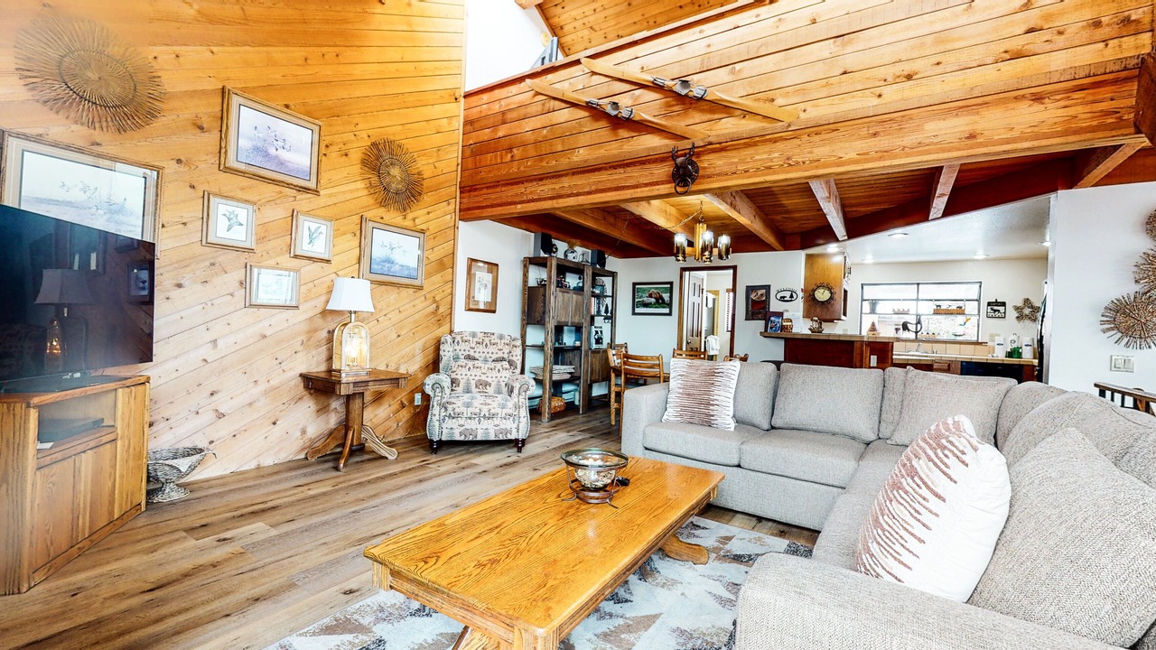 Photo of Livingroom in Mammoth Lakes