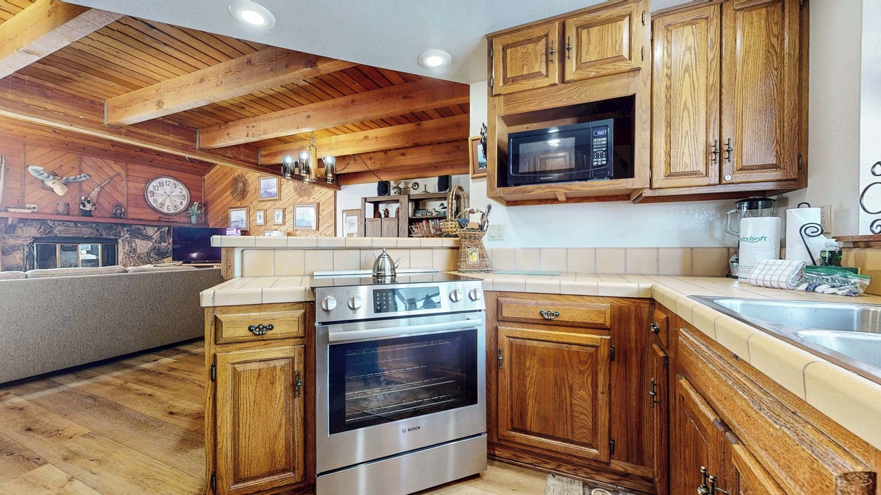 Photo of Kitchen in Mammoth Lakes