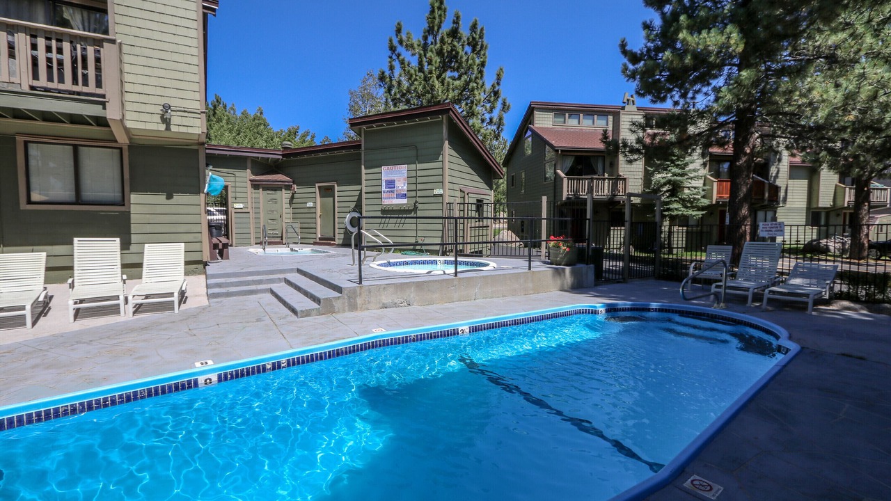 Photo of Outdoor in Mammoth Lakes