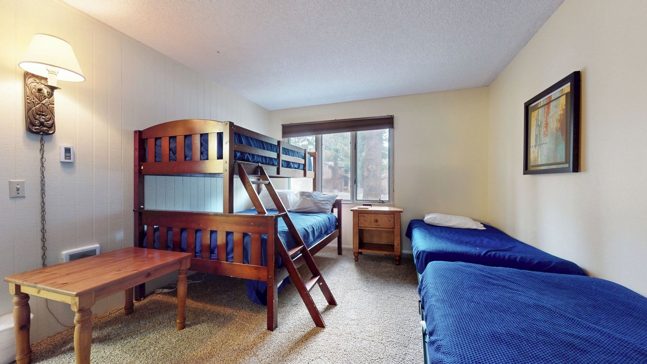 Photo of Bedroom in Mammoth Lakes