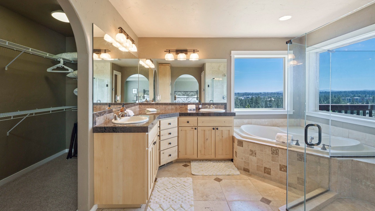 Photo of Bathroom in River West