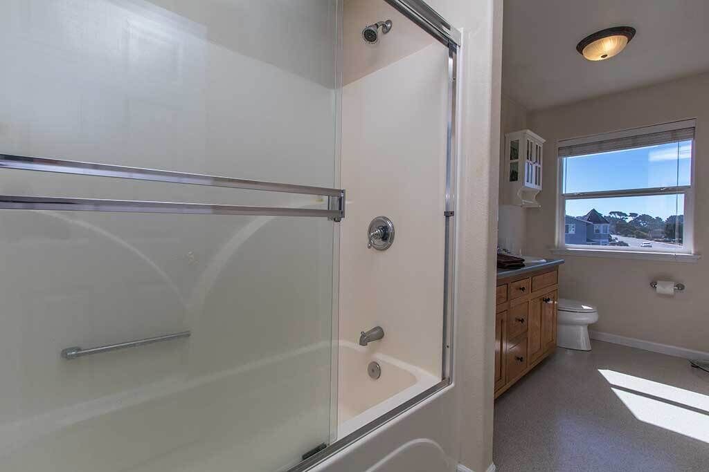Photo of Bathroom in McKinleyville