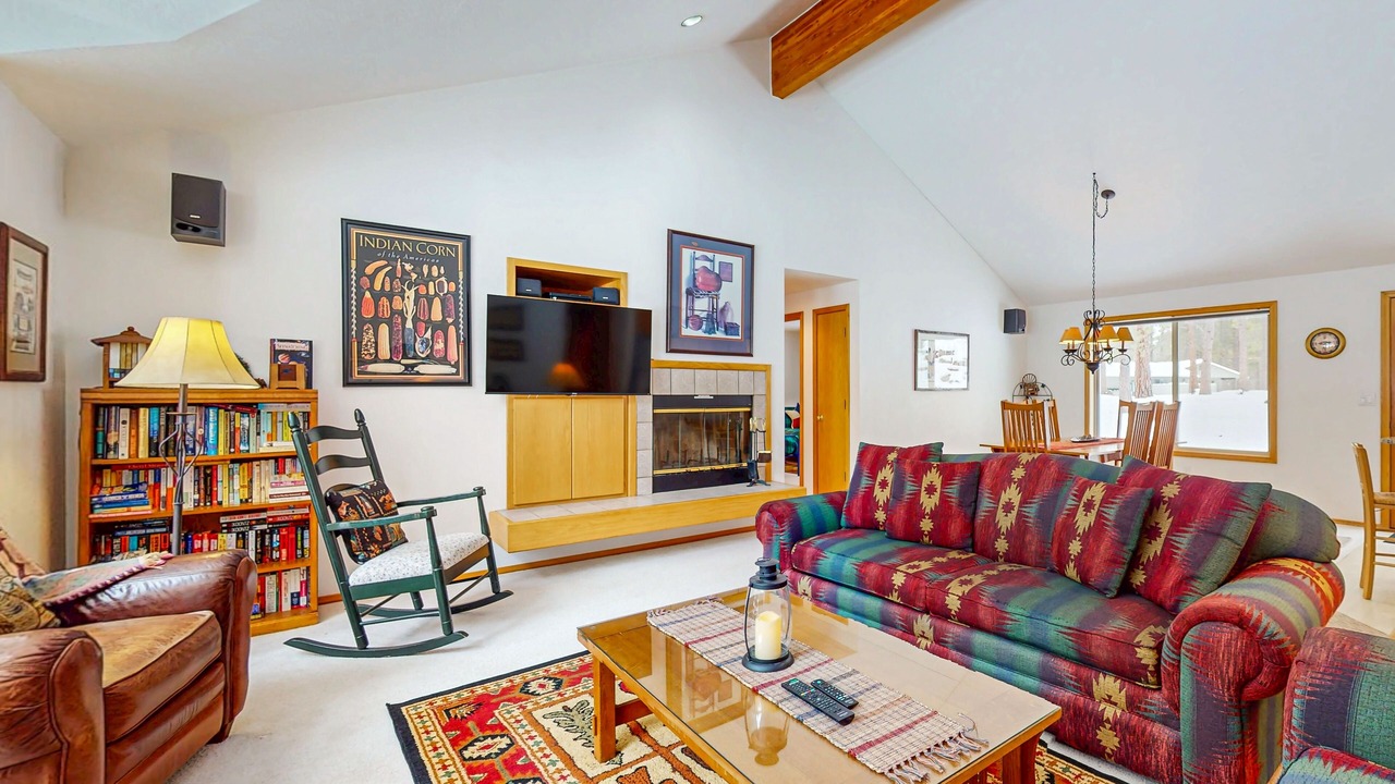 Photo of Livingroom in Sunriver