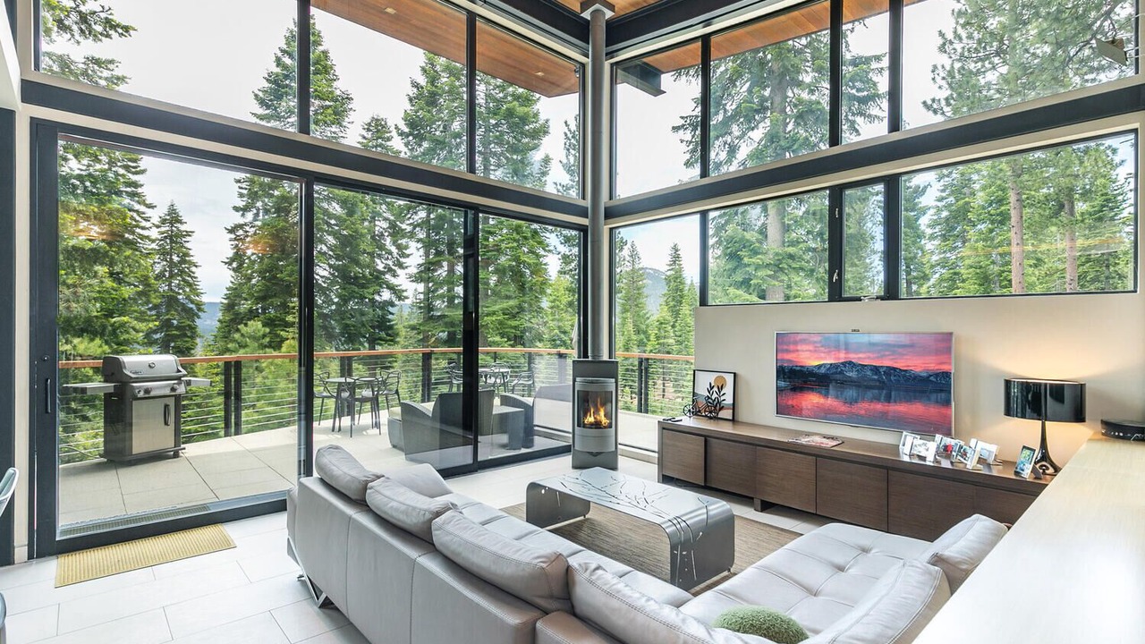 Photo of Livingroom in Truckee