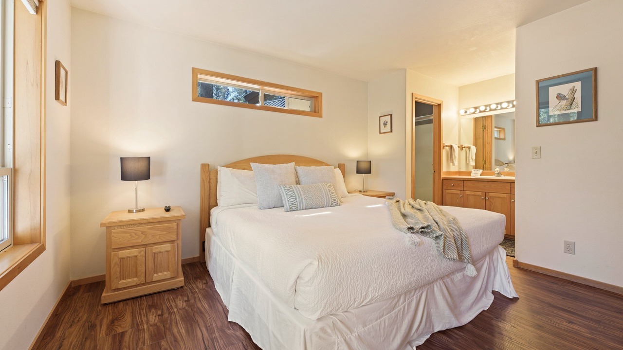 Photo of Bedroom in Sunriver