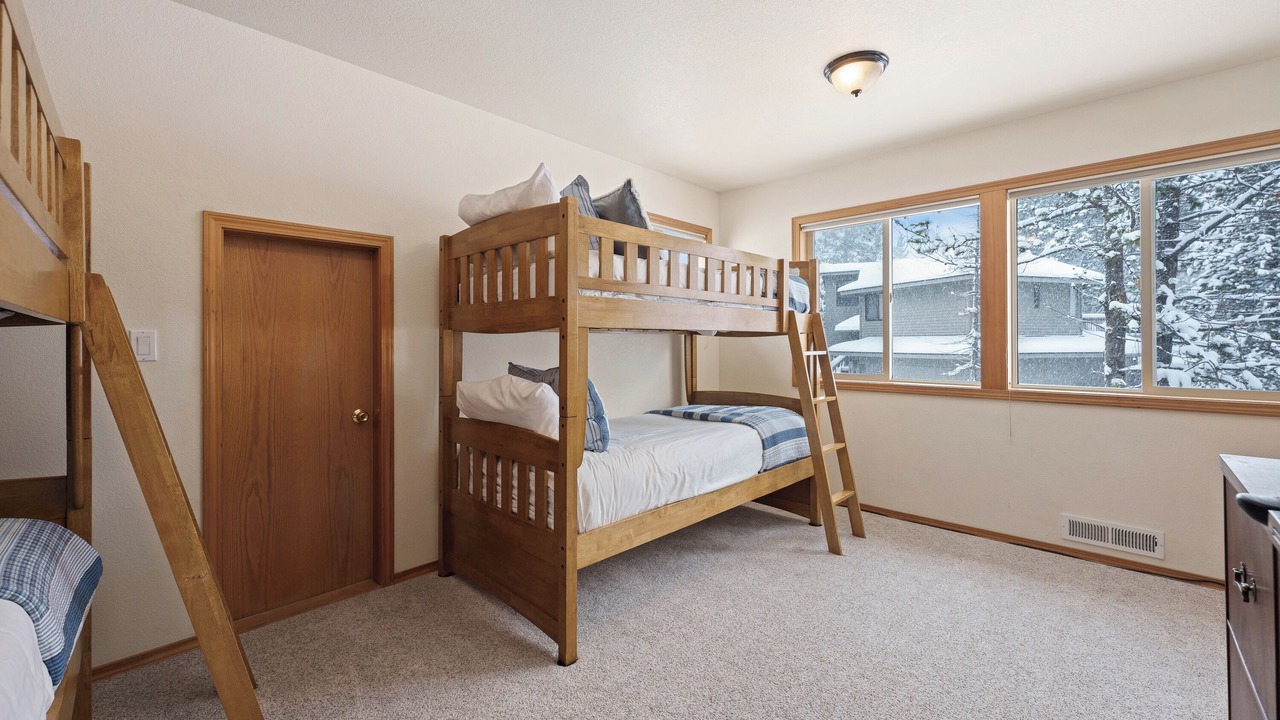 Photo of Bedroom in Sunriver