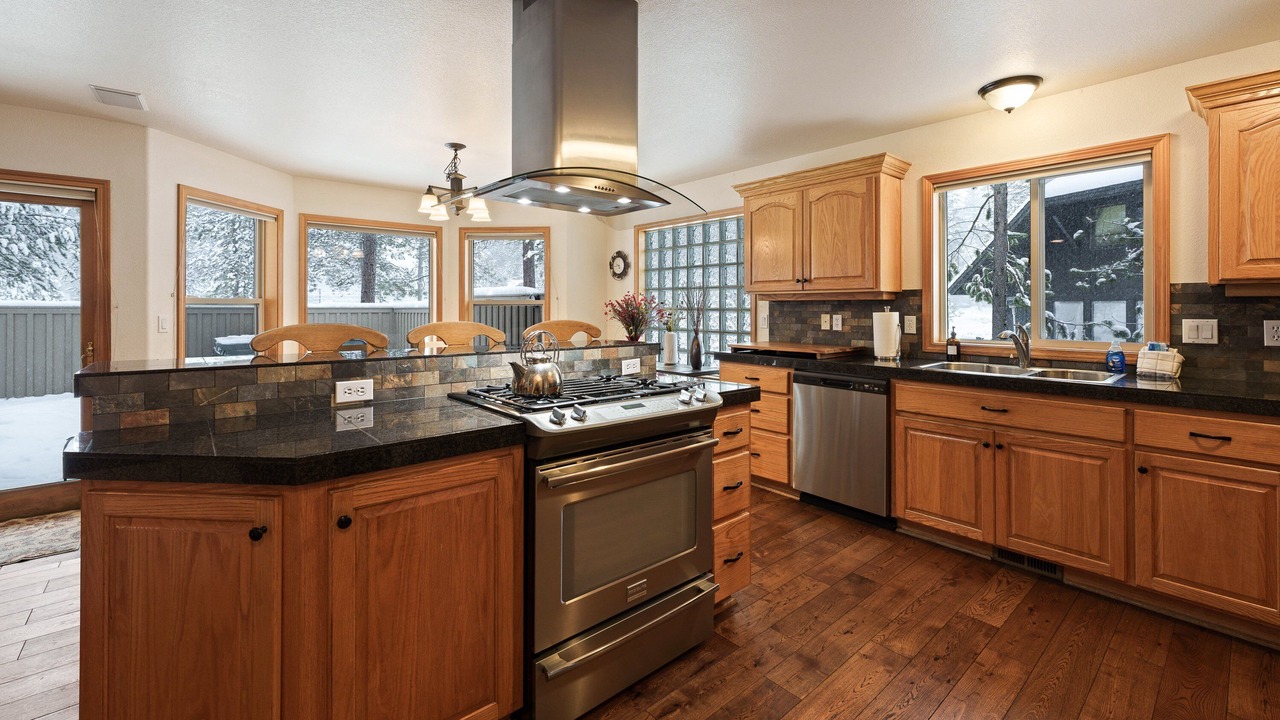 Photo of Kitchen in Sunriver
