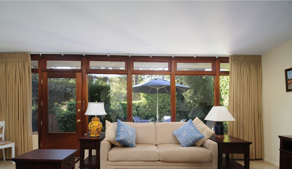 Photo of Livingroom in Northwest Carmel