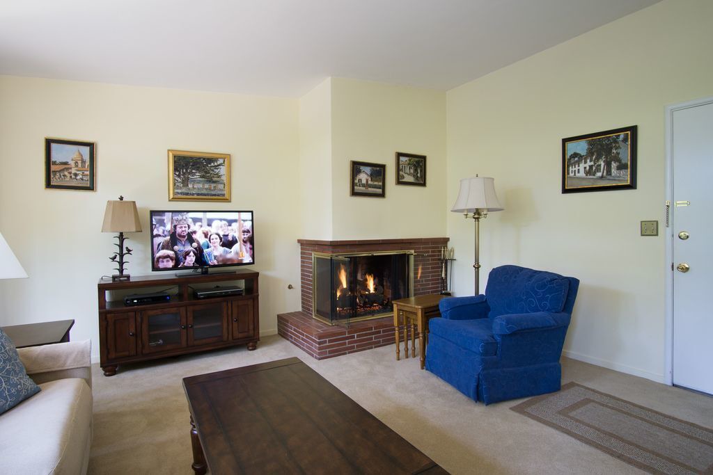 Photo of Livingroom in Northwest Carmel