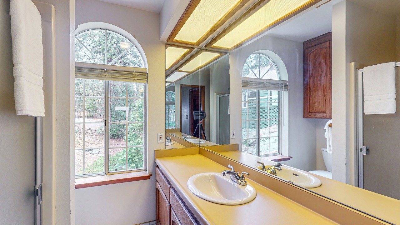 Photo of Bathroom in Shaver Lake