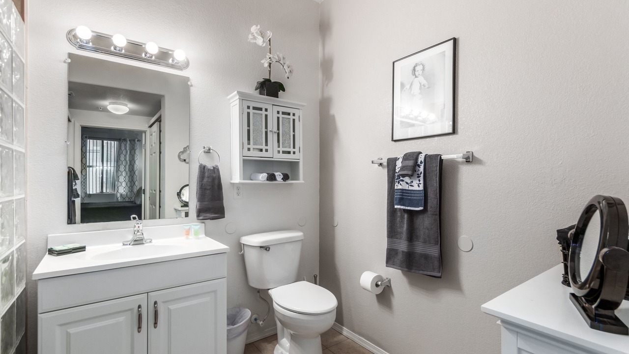 Photo of Bathroom in Parkwood Ranch
