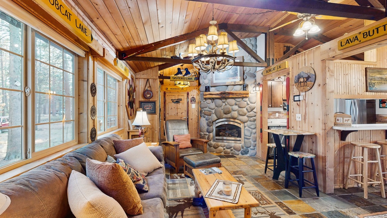 Photo of Livingroom in Sunriver