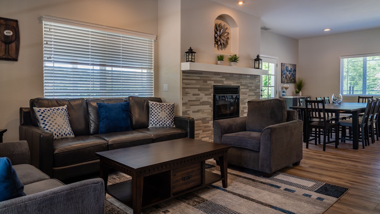 Photo of Livingroom in Templeton