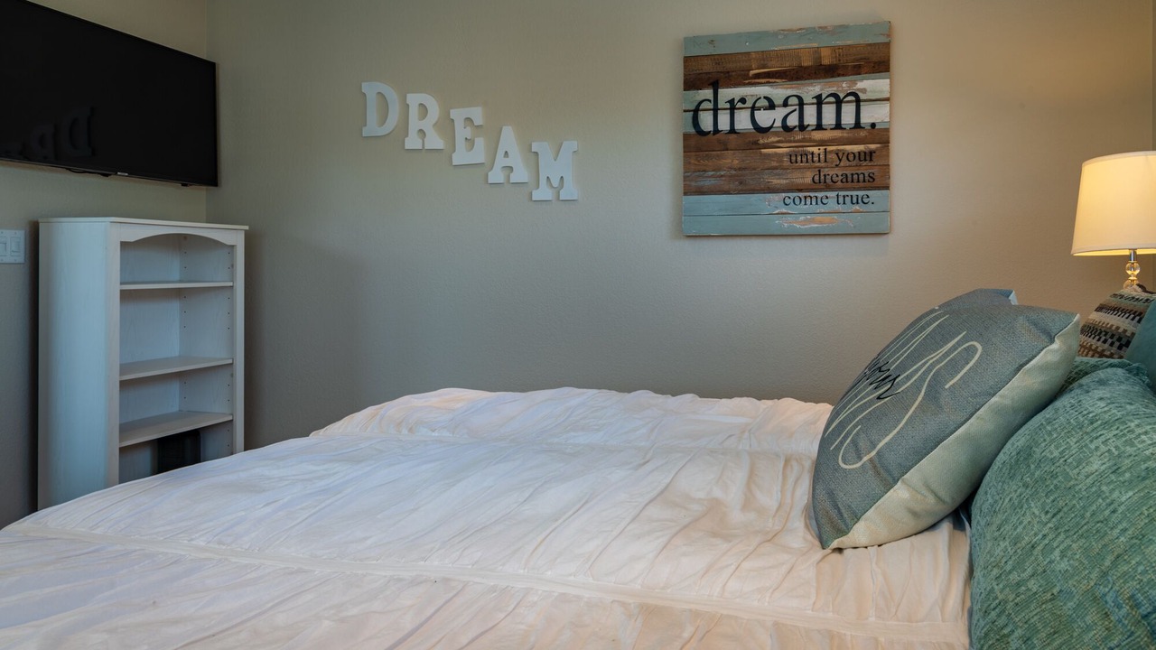 Photo of Bedroom in Templeton