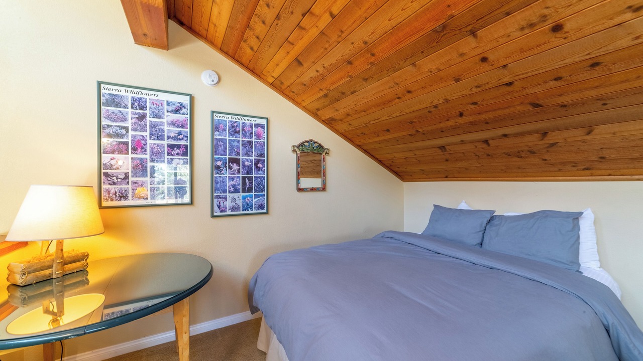 Photo of Bedroom in Mammoth Lakes