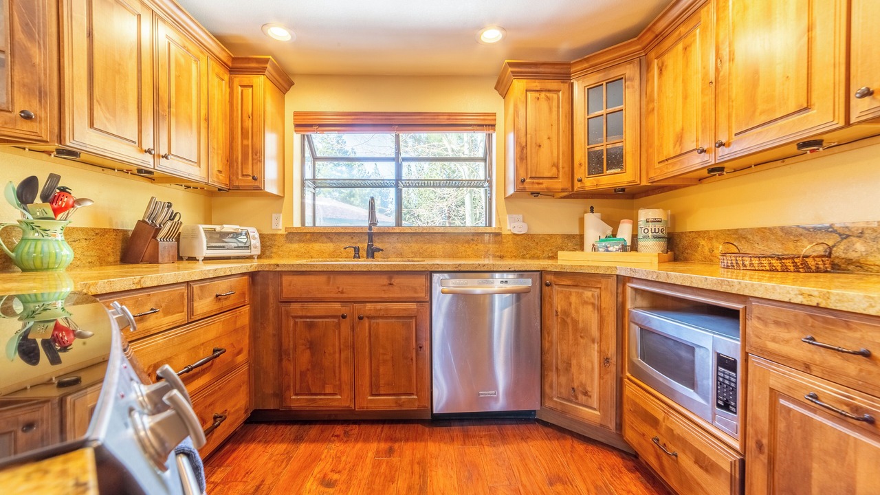 Photo of Kitchen in Mammoth Lakes