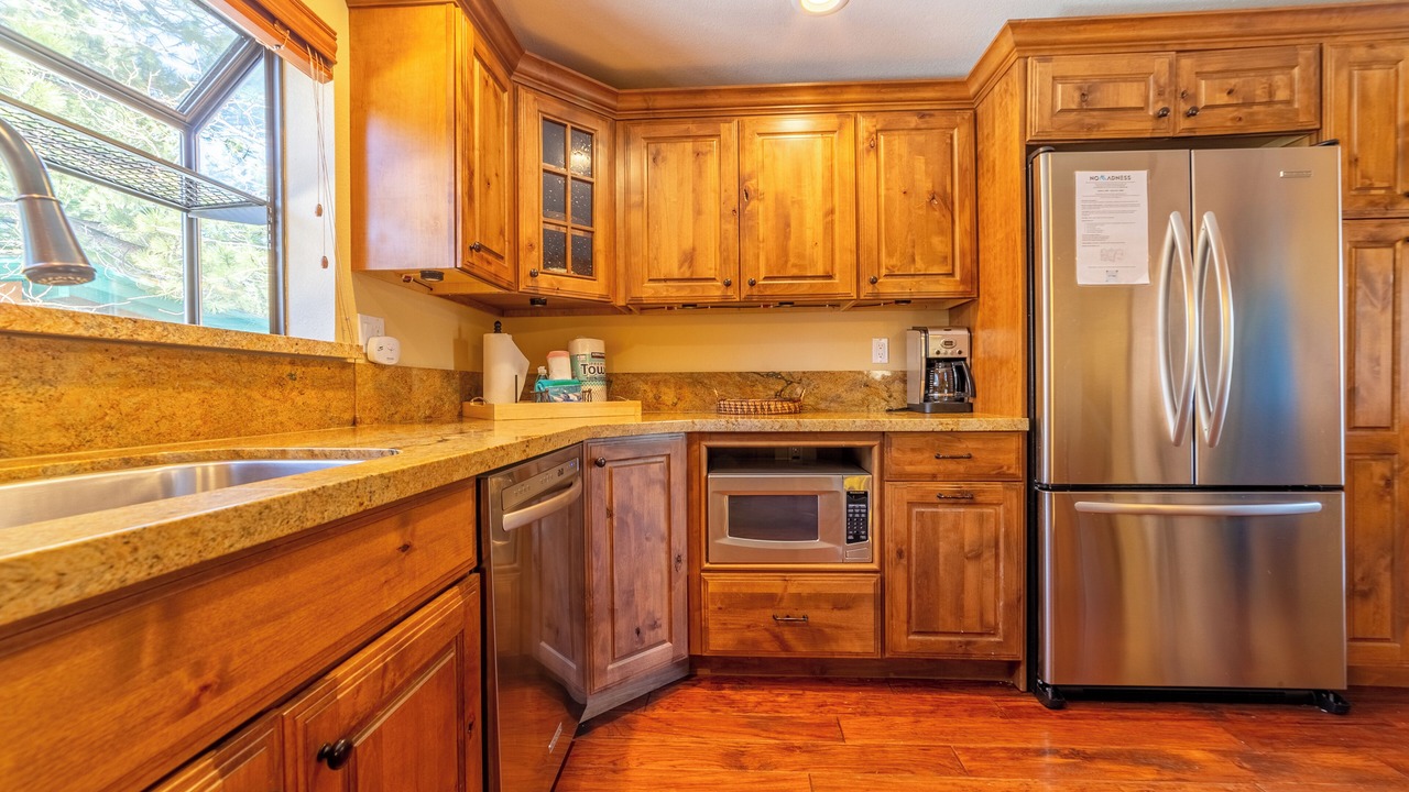 Photo of Kitchen in Mammoth Lakes