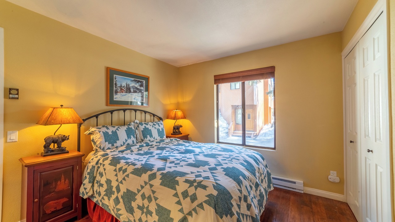 Photo of Bedroom in Mammoth Lakes