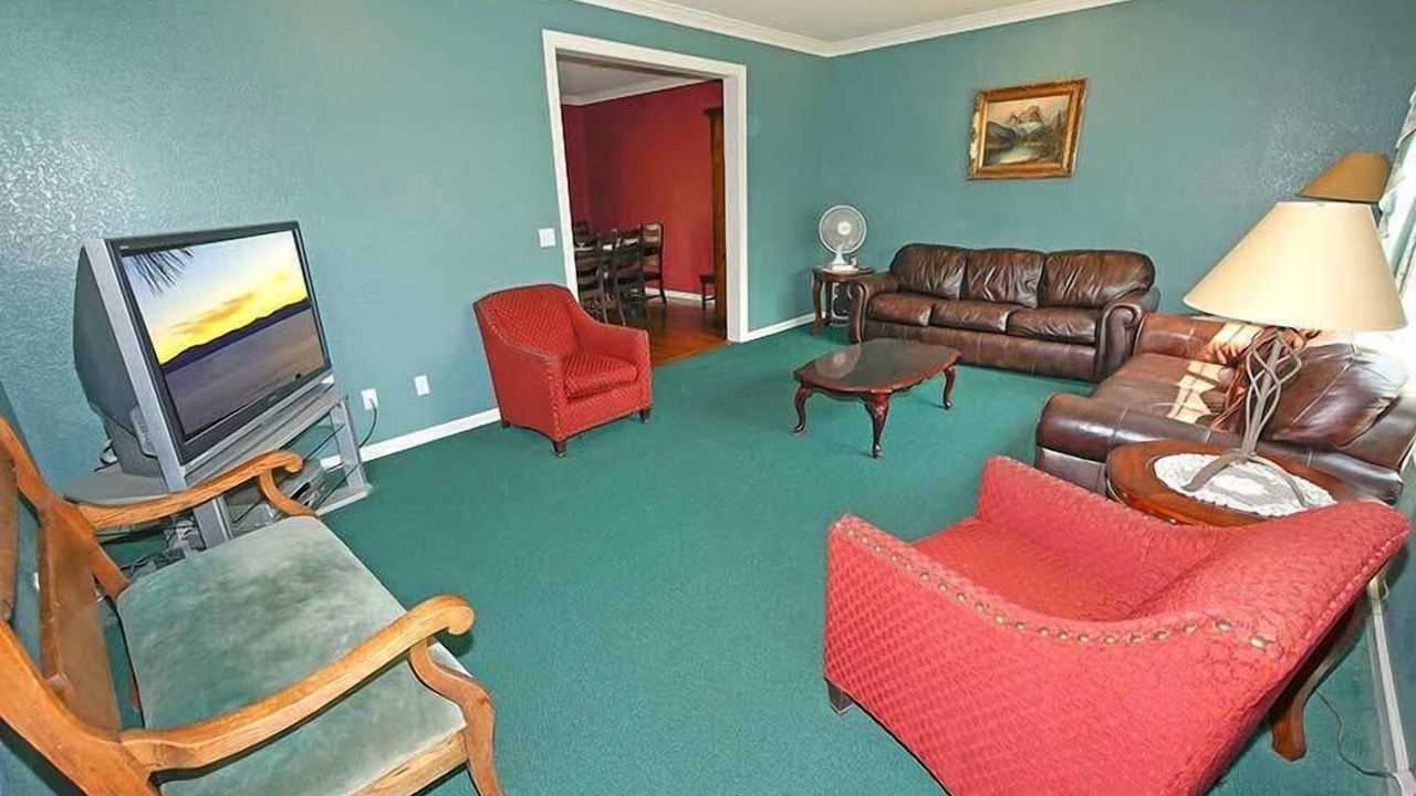 Photo of Livingroom in Montgomery Estates