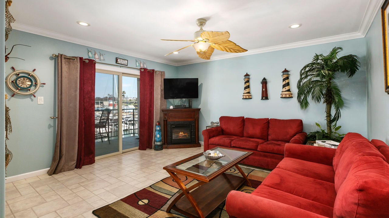 Photo of Livingroom in Townsite