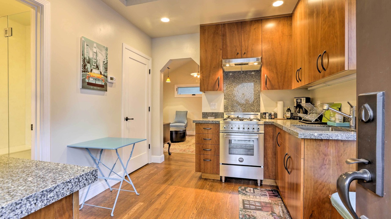 Photo of Kitchen in West Menlo Park