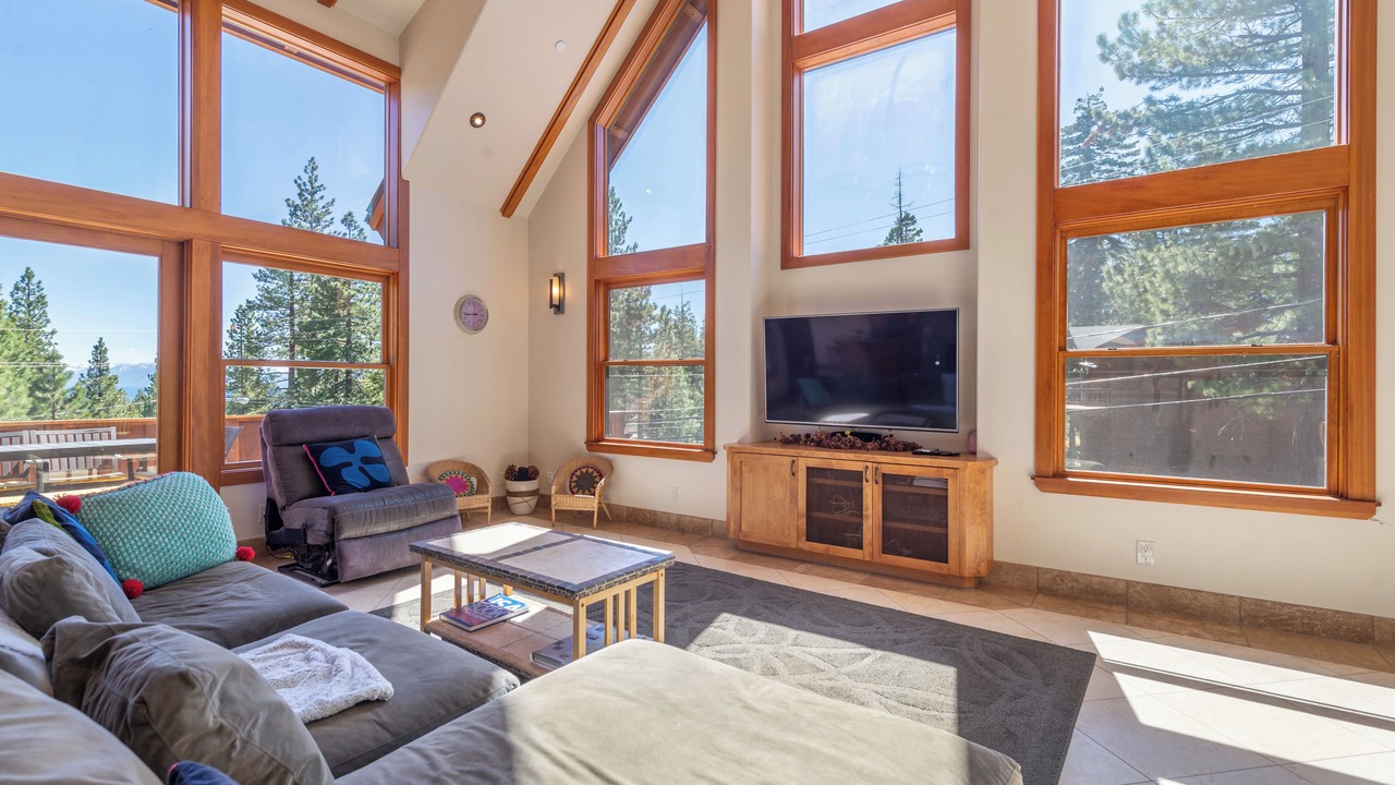 Photo of Livingroom in Kings Beach